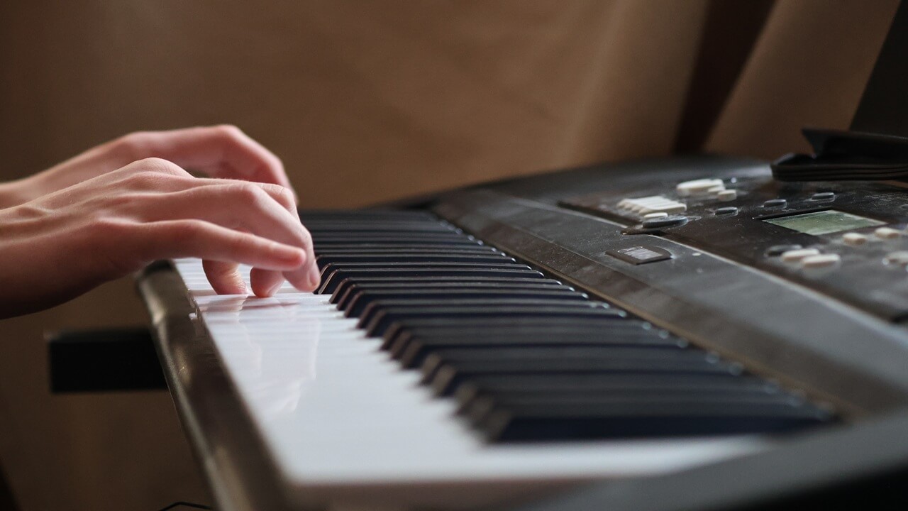 piano being played