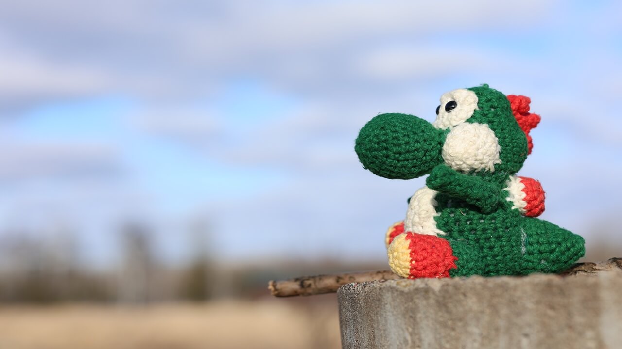 yoshi_on_the_edge_of_a_clif